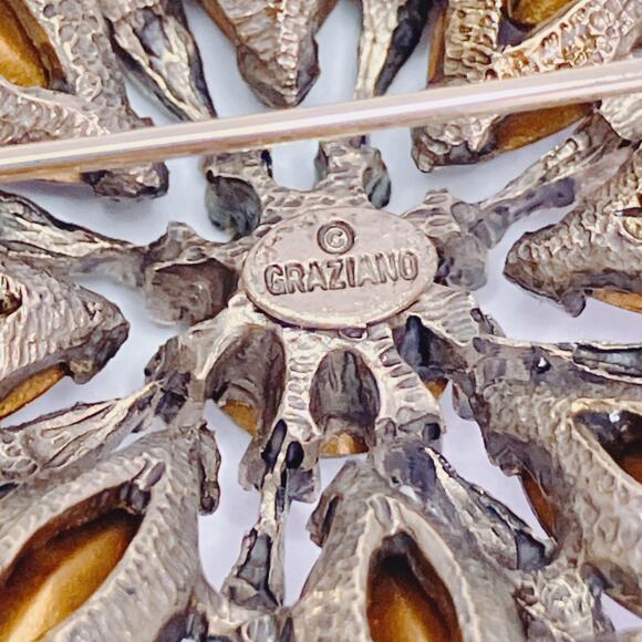 Signed Graziano Jewel Tone Green Purple Rhinestone Floral Brooch 1980s Gold Tone - Picture 9 of 10